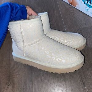 Women’s UGGS